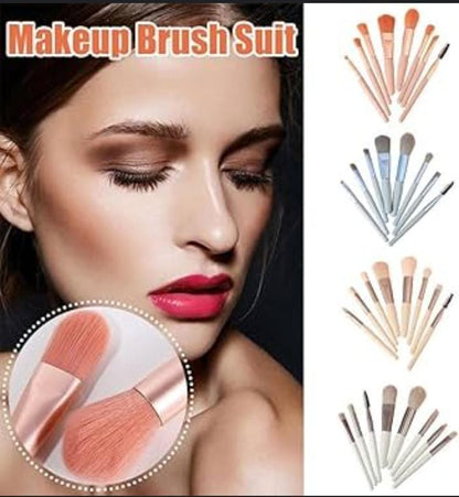 8 Pieces Cute Mini Brushes Pack (random color)