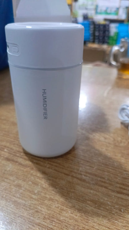 Portable Multi-Color LED Aromatherapy Humidifier(Random color)