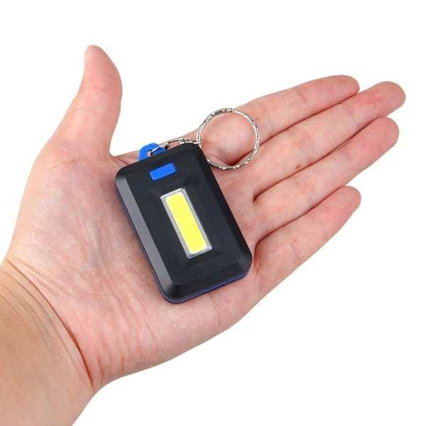Portable Mini COB LED Keychain / Multifunctional square key light (random color)