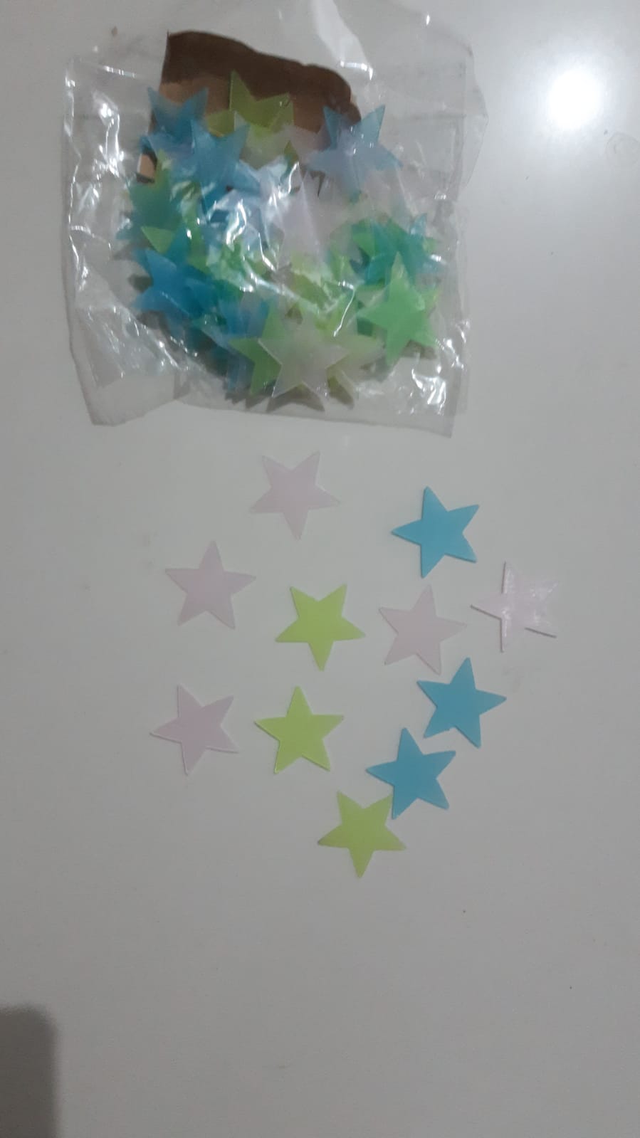 Pack of 100 - 3D Glowing Stars