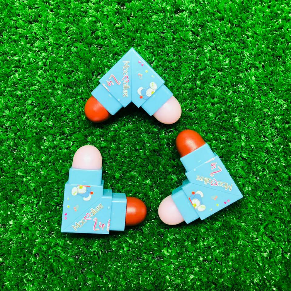 2 In 1 Moisturizing Lip Balm &amp; Lipstick (random color)