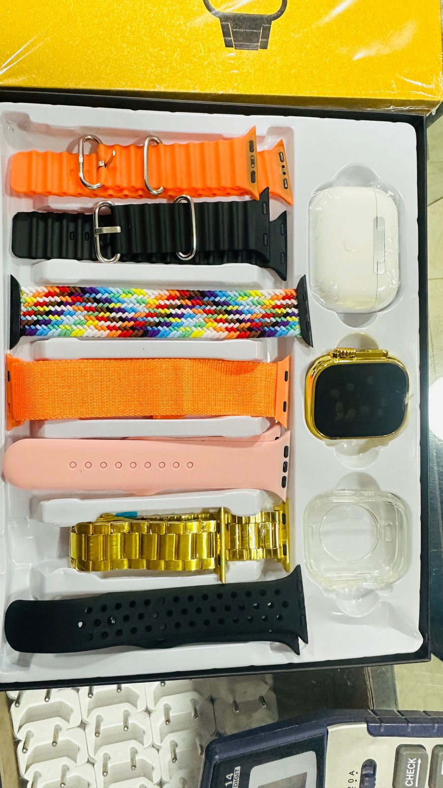 Long Battery H20 Ultra Smartwatch 10 in 1 + Free Airpods