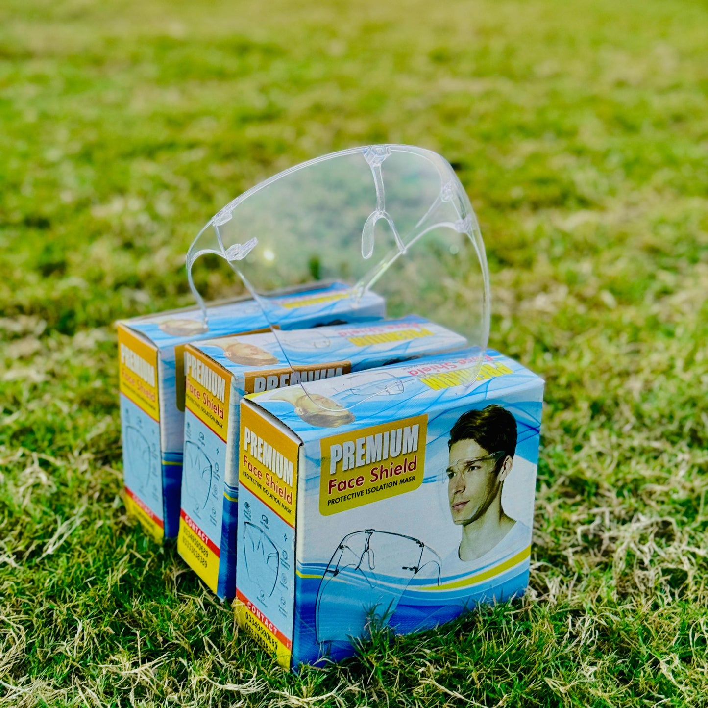 Premium Unisex Full Shield Face Mask - Transparent, Anti-Fog, Comfortable and Reusable