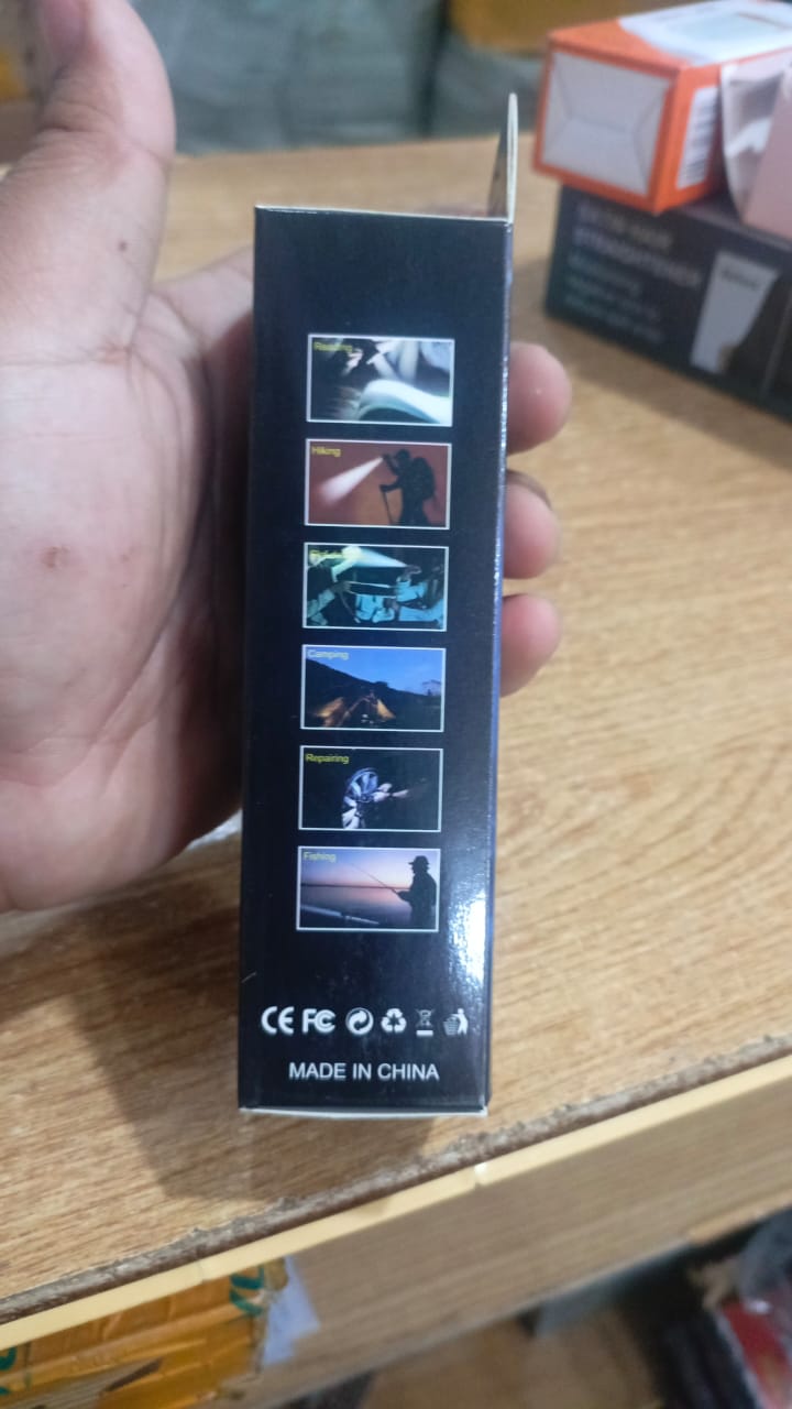 P50 super light rechargeable flashlight - Super bright Led Light - zoomable