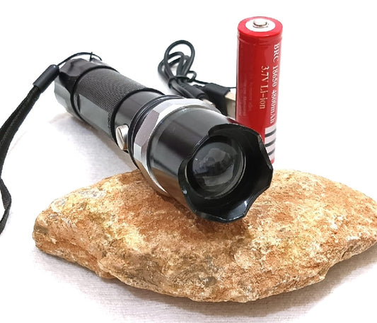 XA-808 High Quality Metal body USB Rechargeable LED Flashlights Zoomable Multifunction