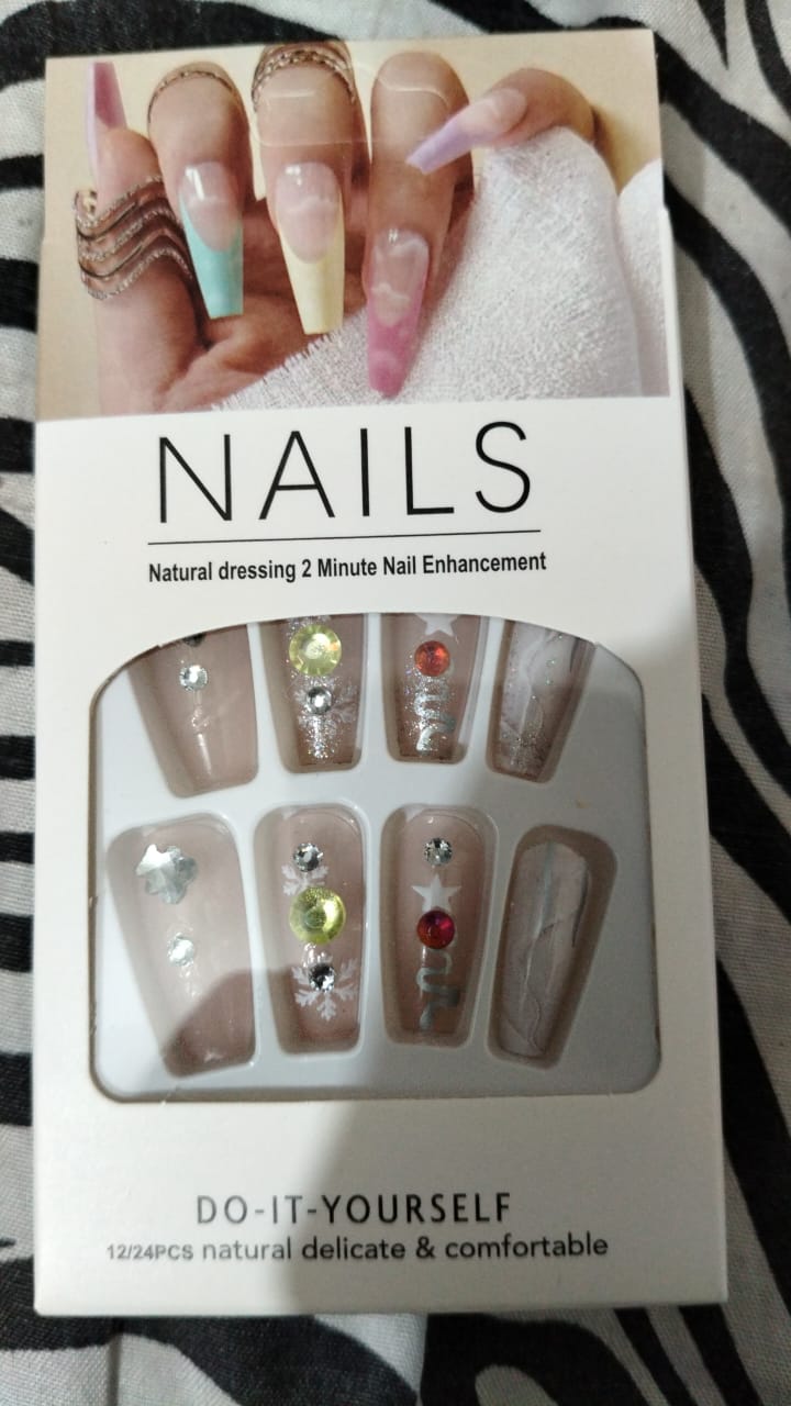 10 PCs Fake Nails False Nails Wearable Nails Stylish Pattern Artificial Nails