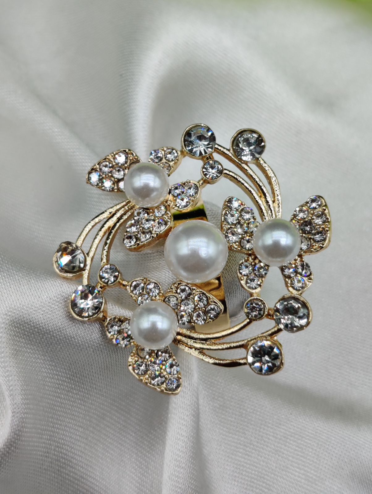 1 Piece Imported Exquisite Floral Pearl Ring A Symphony of Elegance