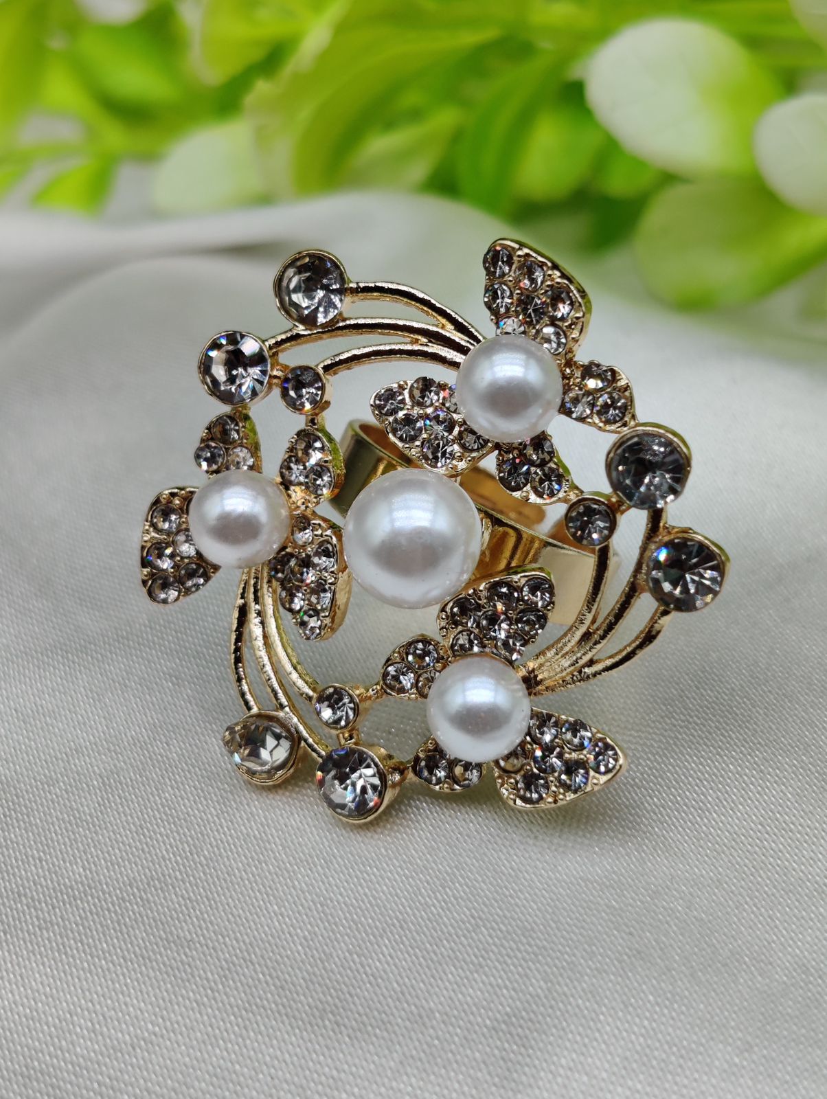 1 Piece Imported Exquisite Floral Pearl Ring A Symphony of Elegance