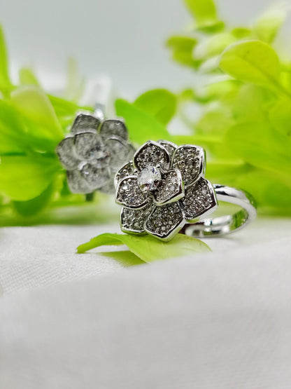 1 Piece Imported Moveable Luxurious Petal Bloom Adjustable Ring 2 Stunning