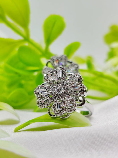 1 Piece Imported Dazzling Movable Floral Blossom Adjustable Rings - 2 Color 