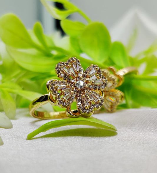 1 Piece Imported Dazzling Movable Floral Blossom Adjustable Rings - 2 Color 