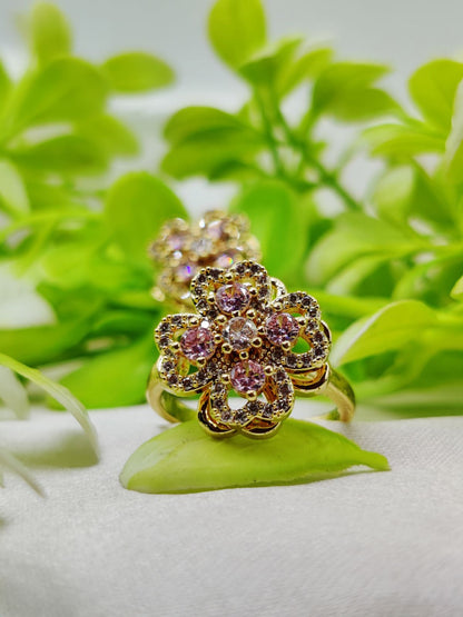 1 Piece Imported Elegant Moveable Floral Cluster Ring with Sparkling Zircon Detailing