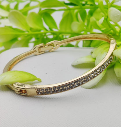 Adjustable Imported Crystal-Embellished Bracelet Elegance Redefined! | Best Quality Artificial Bracelet