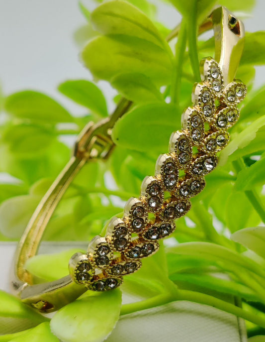 Imported Adjustable Leafy Crystal Bracelet Elegance Redefined | Best Quality Artificial