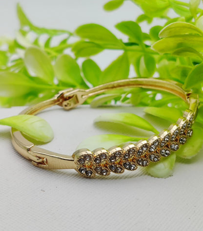 Imported Adjustable Leafy Crystal Bracelet Elegance Redefined | Best Quality Artificial