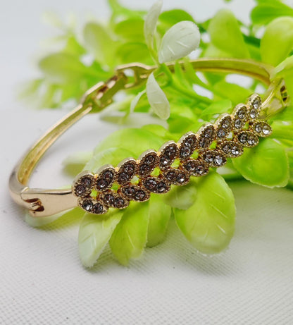 Imported Adjustable Leafy Crystal Bracelet Elegance Redefined | Best Quality Artificial