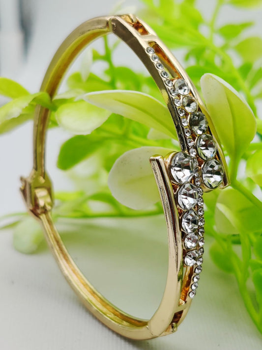 Radiant Elegance Adjustable Crystal Bracelet | Best Quality Artificial Bracelet For