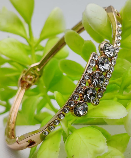 Radiant Elegance Adjustable Crystal Bracelet | Best Quality Artificial Bracelet For Girls