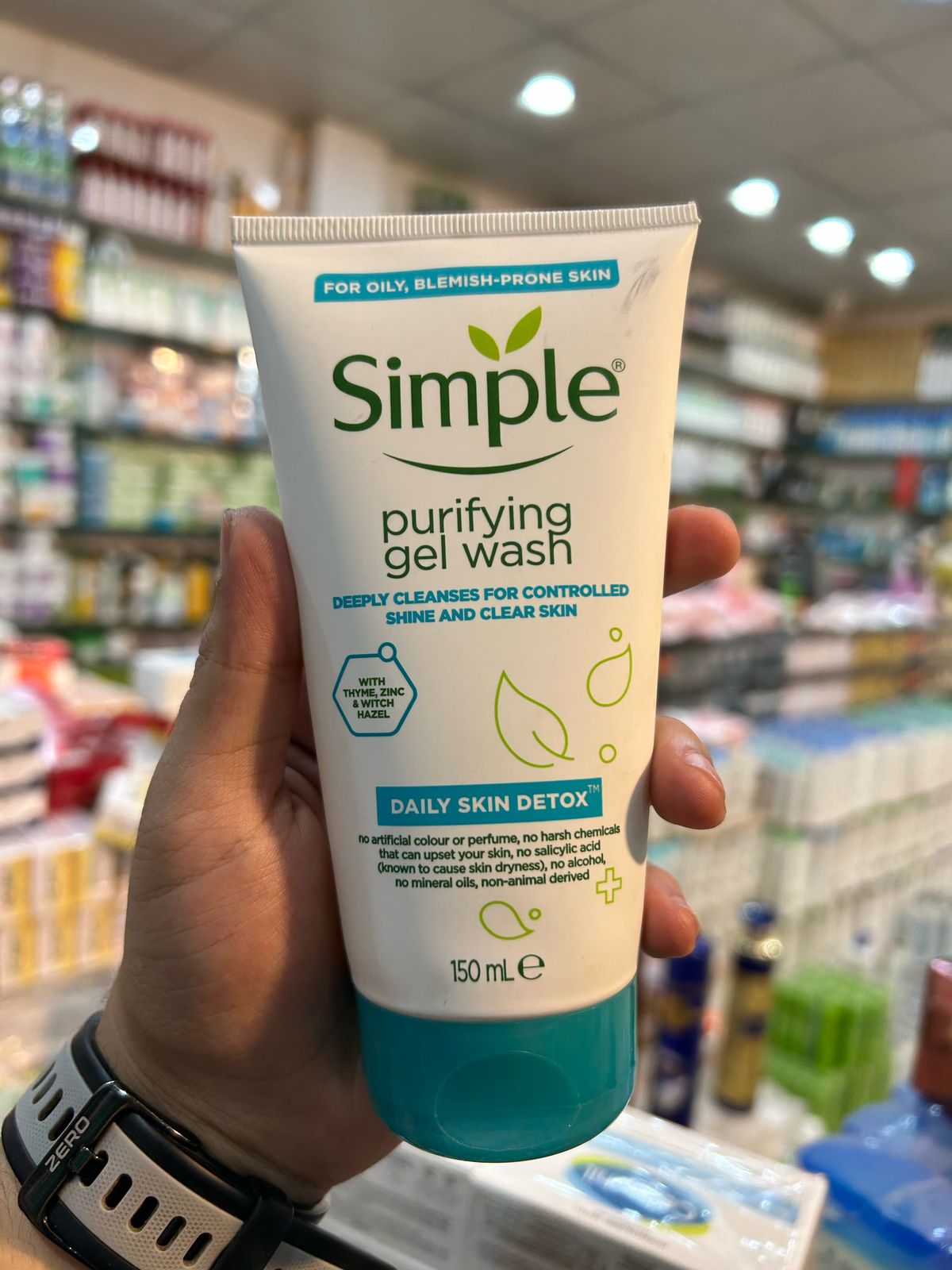 Simple Daily Skin Detox Purifying Gel Facial Wash 150ml