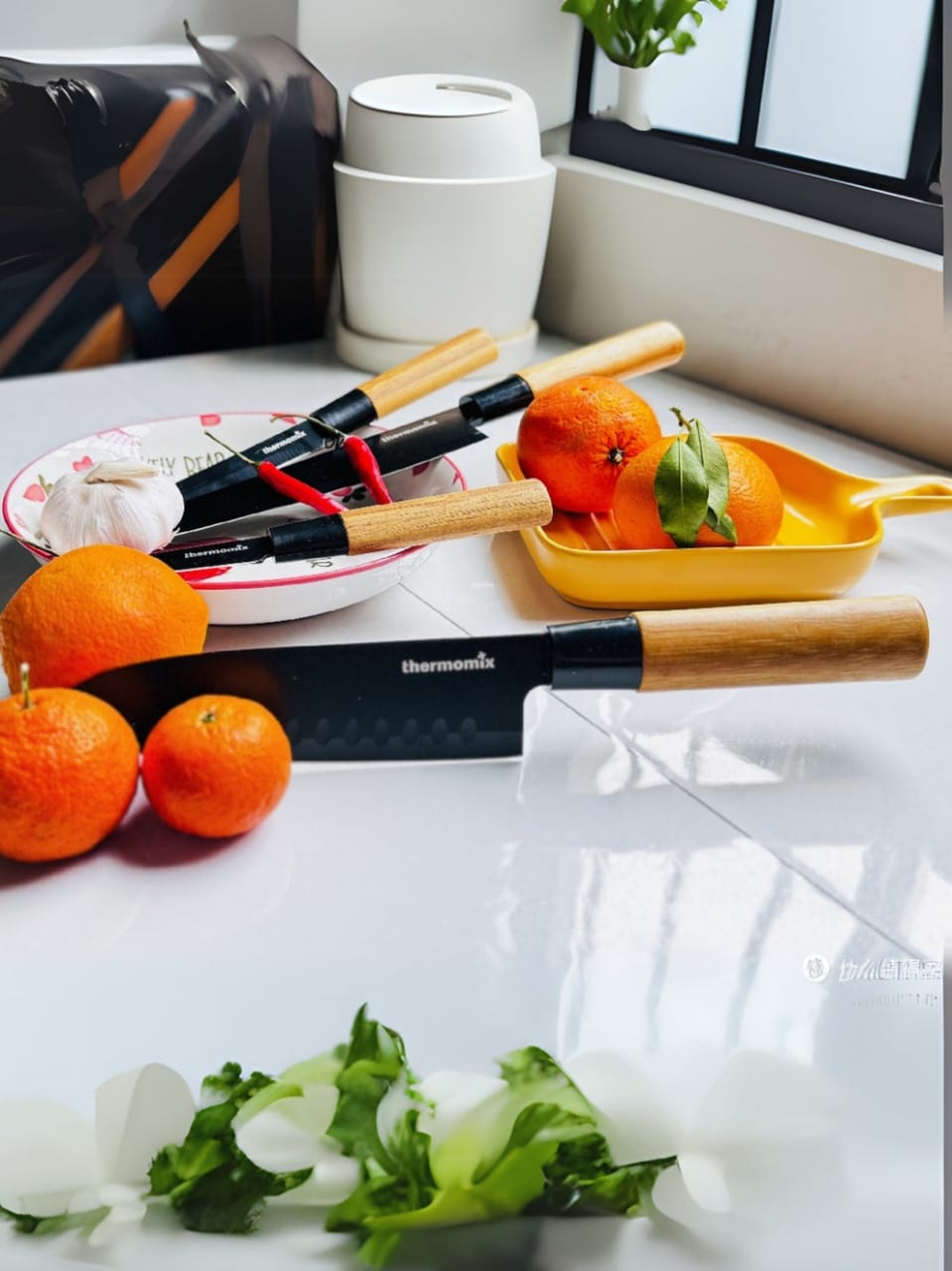 Thermomixer 4-Piece Japanese Knife Set Self-Sharpening Blades with Wooden Handles