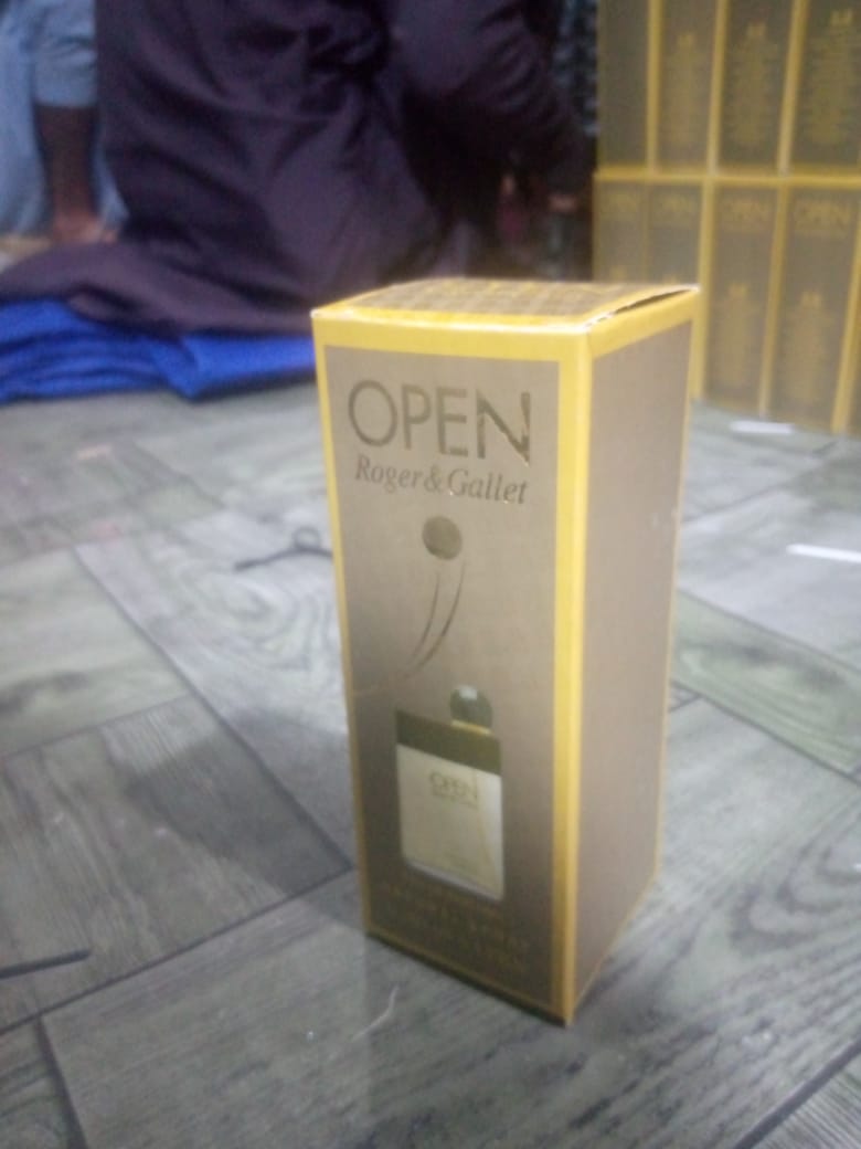 Open Roger &amp; Gallet Perfume For Men - 100 ml | Made