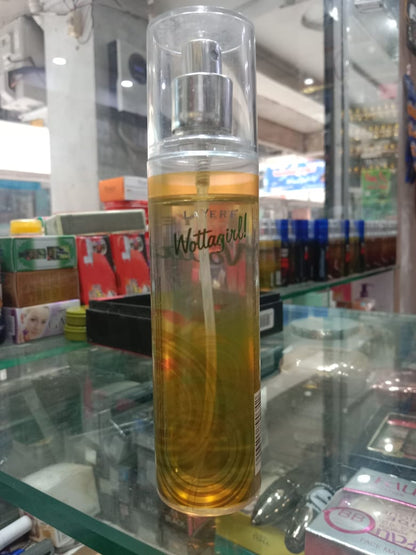 Layer'r Shot Wottagirl Vanilla Twist Fragrant Body Splash For Women (135 ml