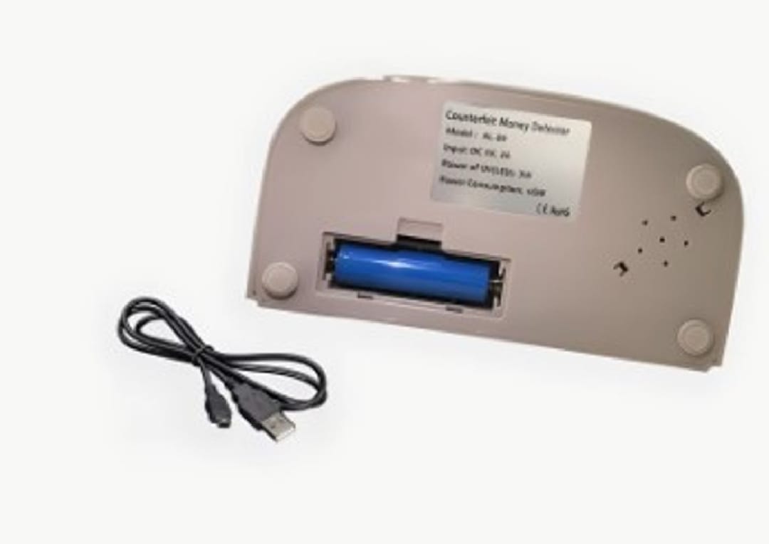 Portable Handy Small UV Counterfeit Detector Bank Note Detector Money Checker with