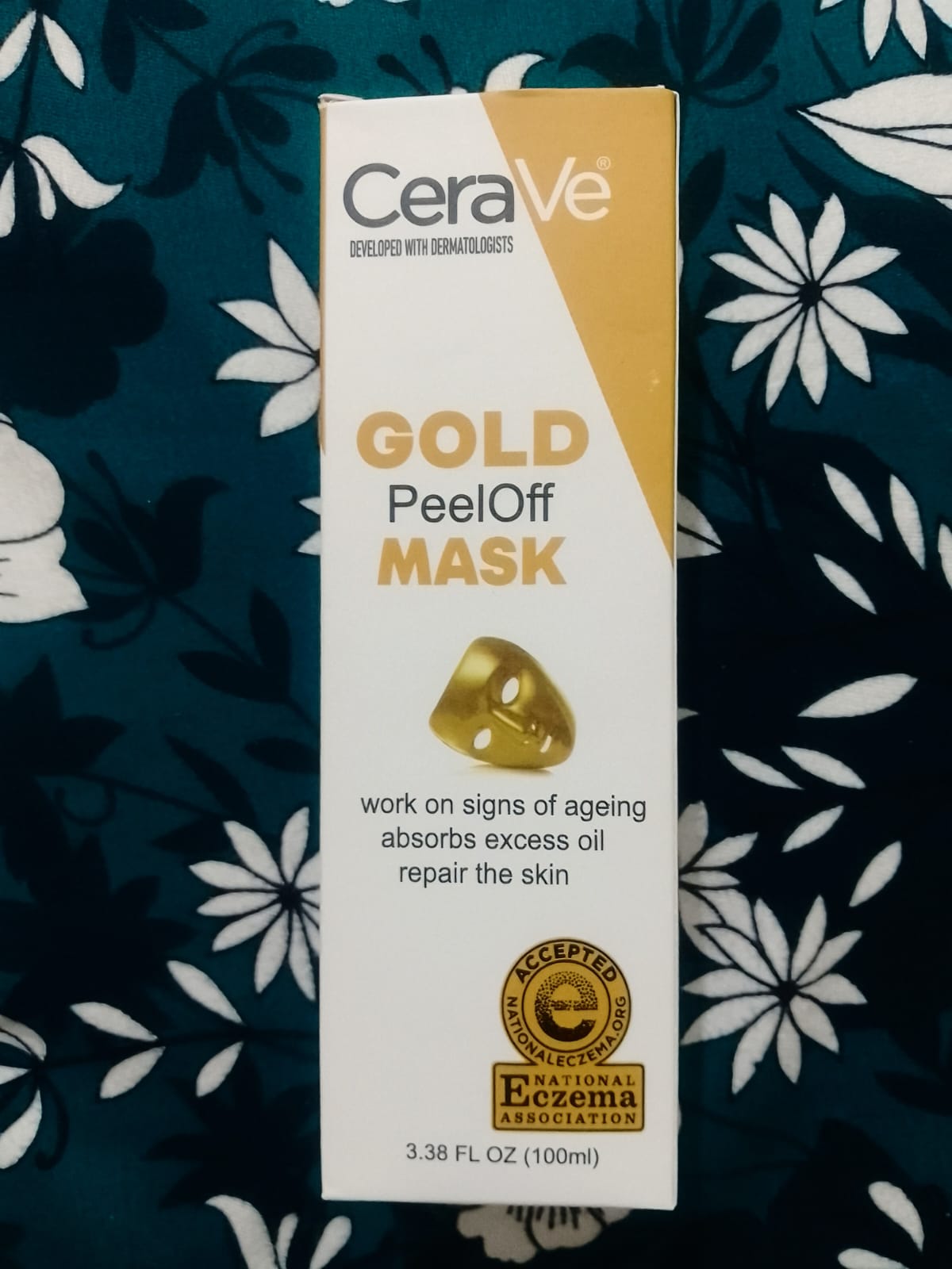 CeraVe Radiant Glow Peel-Off Gold Mask Deep Cleansing &amp; Brightening Facial