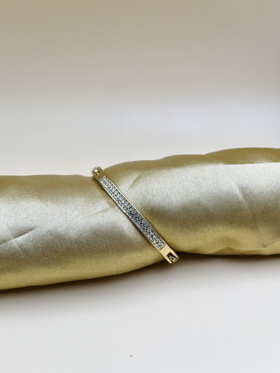 Adjustable Imported Crystal-Embellished Bracelet Elegance Redefined! | Best Quality Artificial Bracelet