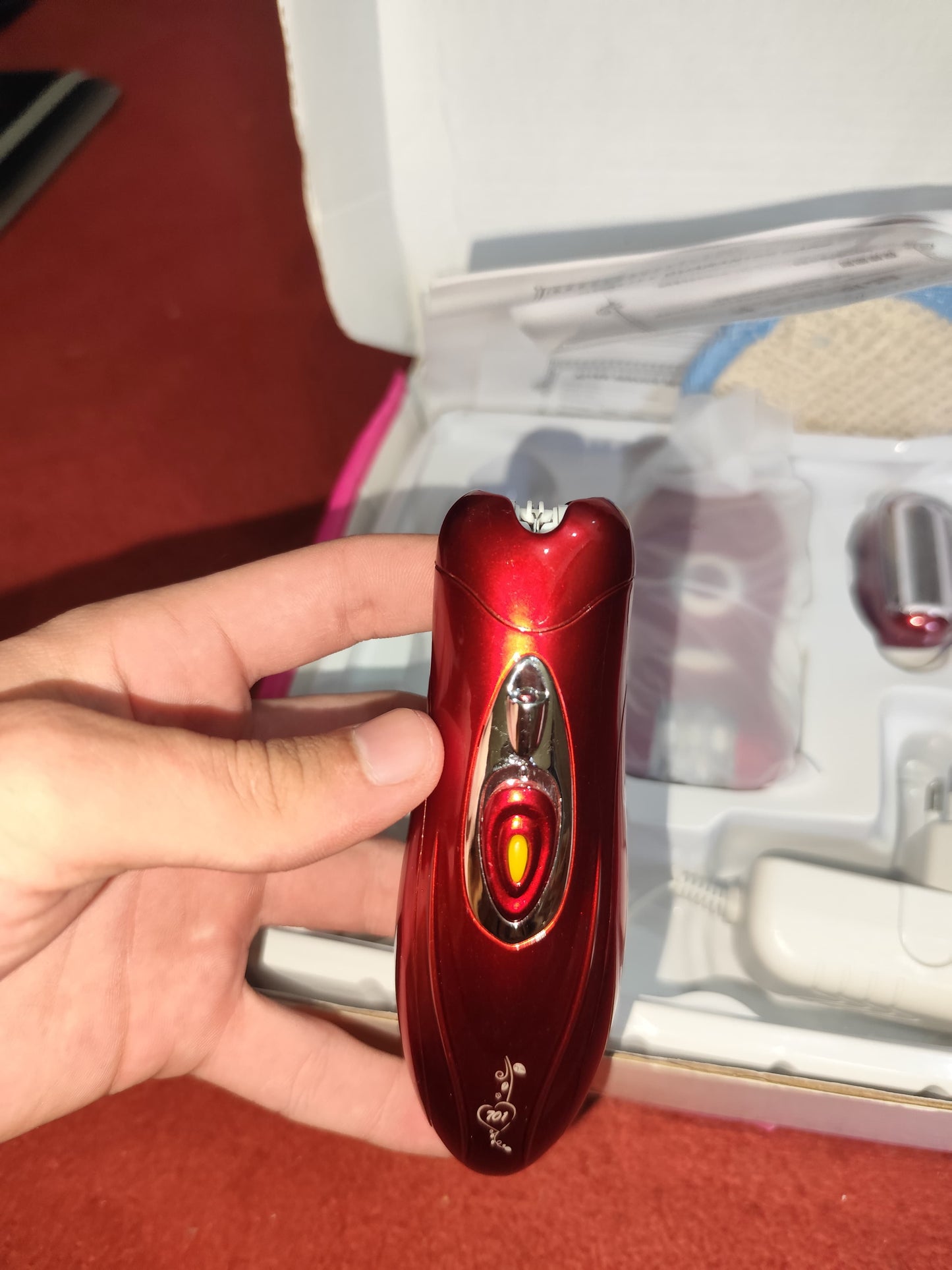 Kemei KM-3068 - Rechargeable 3-in-1 Epilator Hair Removal Device for Women