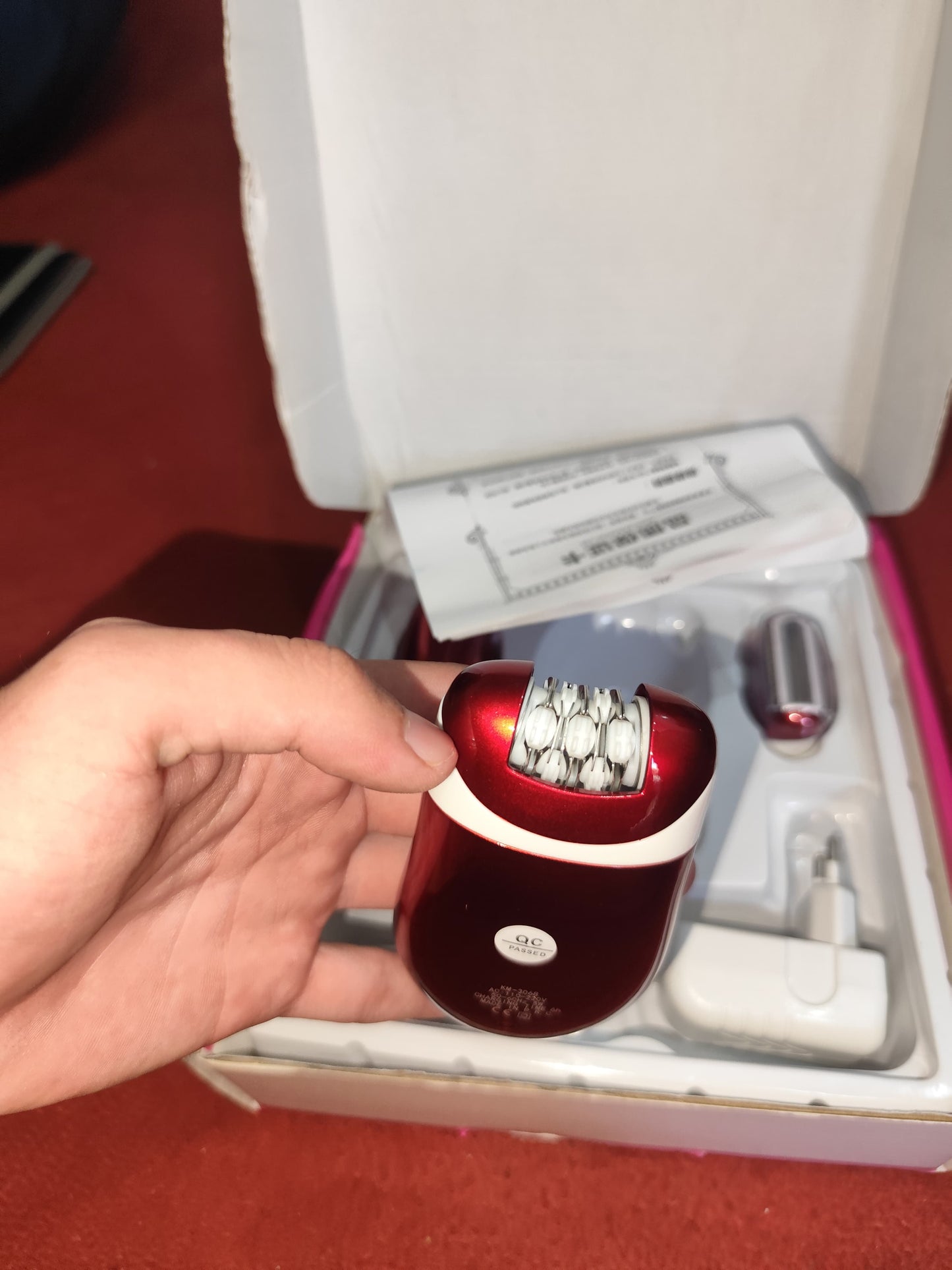 Kemei KM-3068 - Rechargeable 3-in-1 Epilator Hair Removal Device for Women