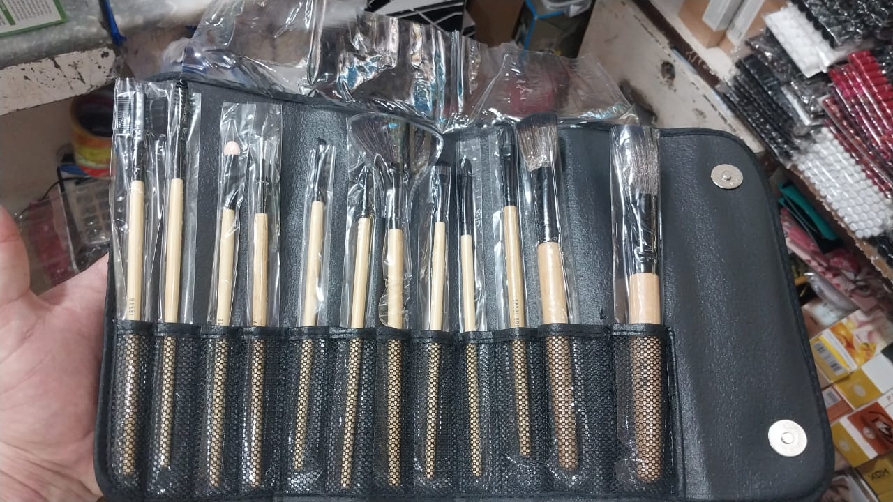 12-Piece Professional Makeup Brush Set with Roll-Up Pouch Soft Bristles &amp;