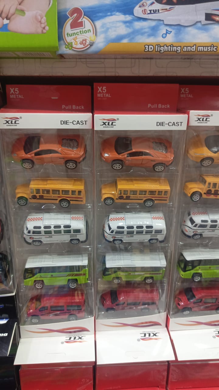 5-Piece Die Cast Metal Car and Bus Set 1:64 Scale City - CheckNpays