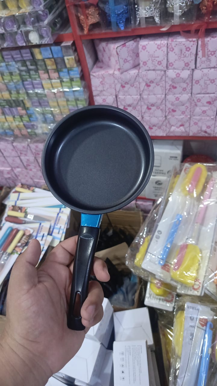 Frying Pan Mini Thick Non-stick Flat Pan Stainless Steel Pancake Fryer Kitchen