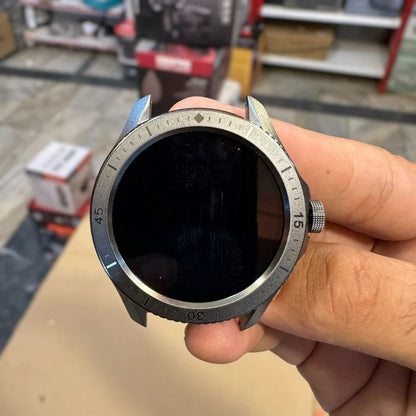 SK 22 Smartwatch With 2 Watch Body And 2 Stripes AMOLED Display