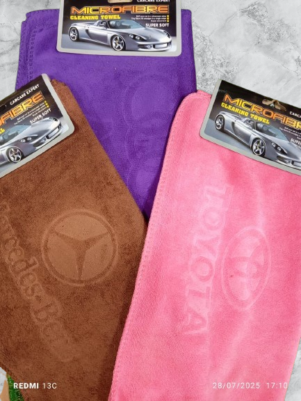 Premium Microfiber Car Cleaning Towel Super Soft &amp; Scratch-Free - Car