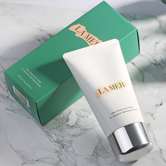 LA MER The Cleansing Foam Luxurious Face Cleanser | Purify. Refresh.