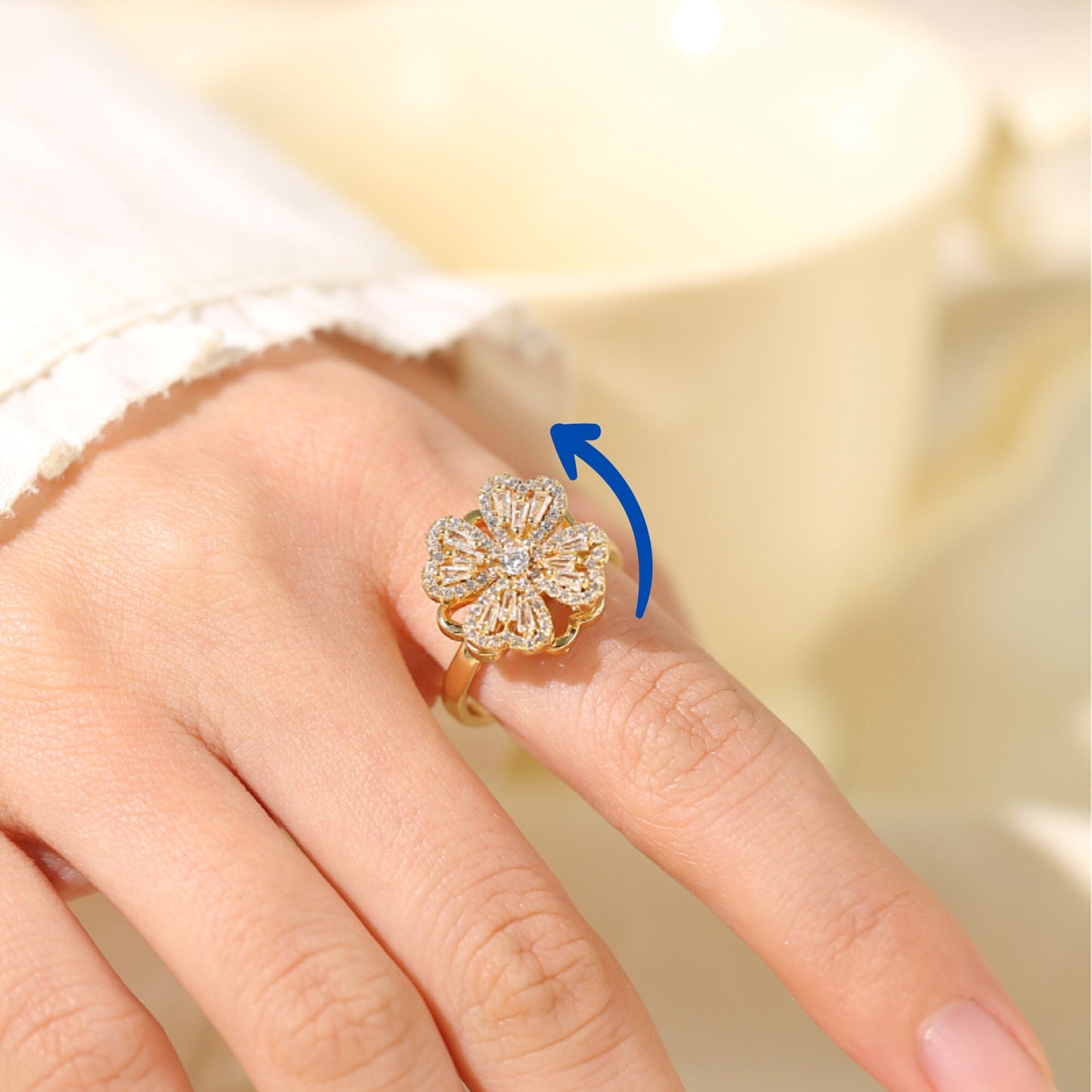 1 Piece Imported Dazzling Movable Floral Blossom Adjustable Rings - 2 Color 