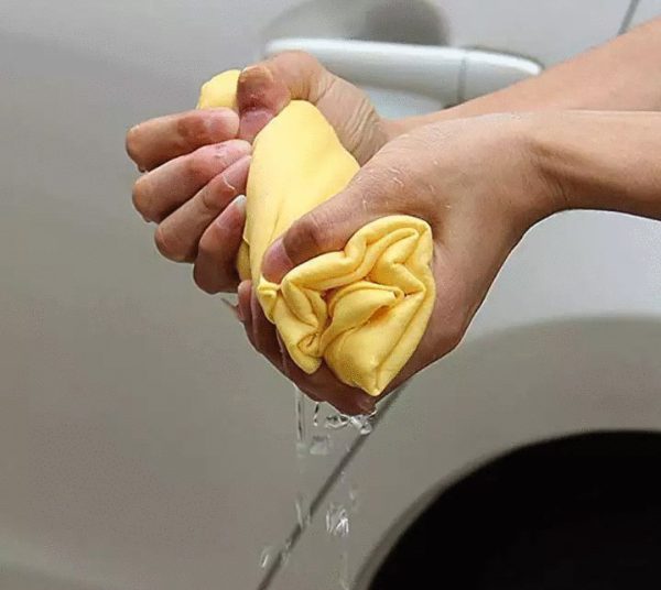 Clean Cham Absorbant Car, Home Cleaning Synthetic Chamois Leather Magic Cloth(Random Color)