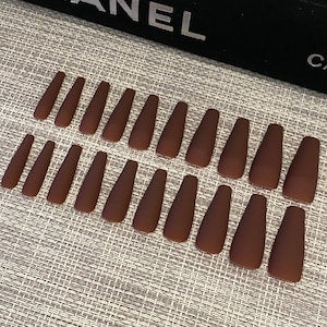 24 Pcs Matte Perfection O.TWO.O Brown Nail Polish for a Luxe